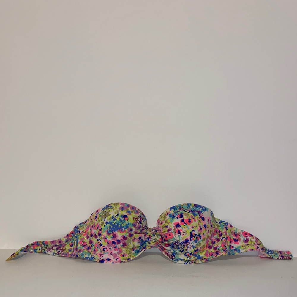Victoria’s Secret bathing suit top